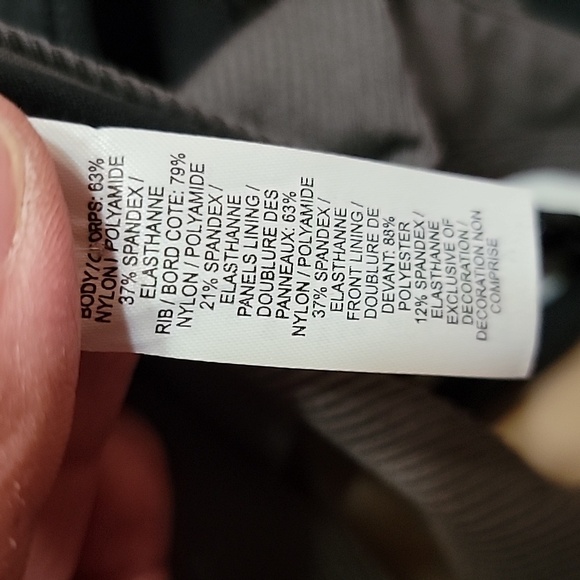 NWT Women's Nike Yoga sports bra - Picture 6 of 6